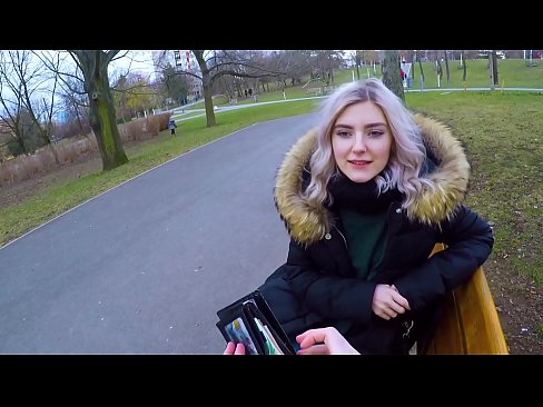 ❤️ Глотает горячую сперму незнакомца за деньги - минет в парке от Eva Elfie ❤️ Видео траха на порно сайте pornxlxx.ru